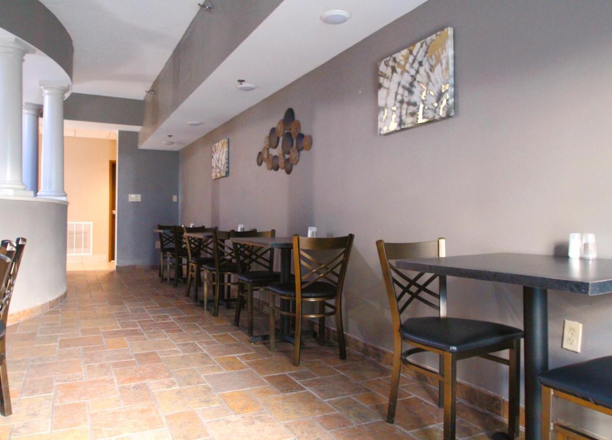Baymont By Wyndham Lafayette - Purdue University Екстериор снимка