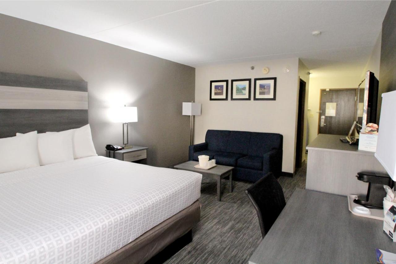 Baymont By Wyndham Lafayette - Purdue University Екстериор снимка