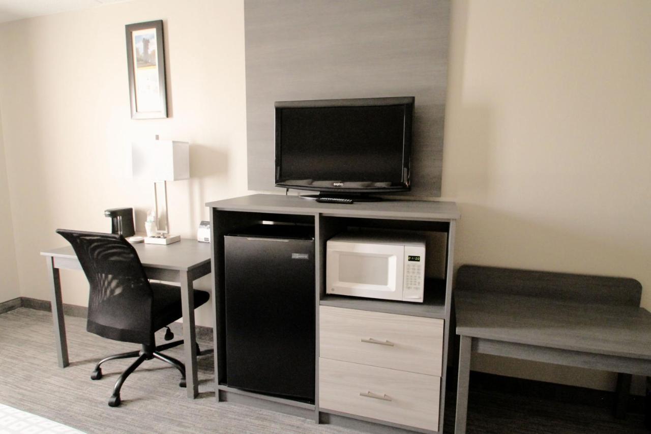 Baymont By Wyndham Lafayette - Purdue University Екстериор снимка