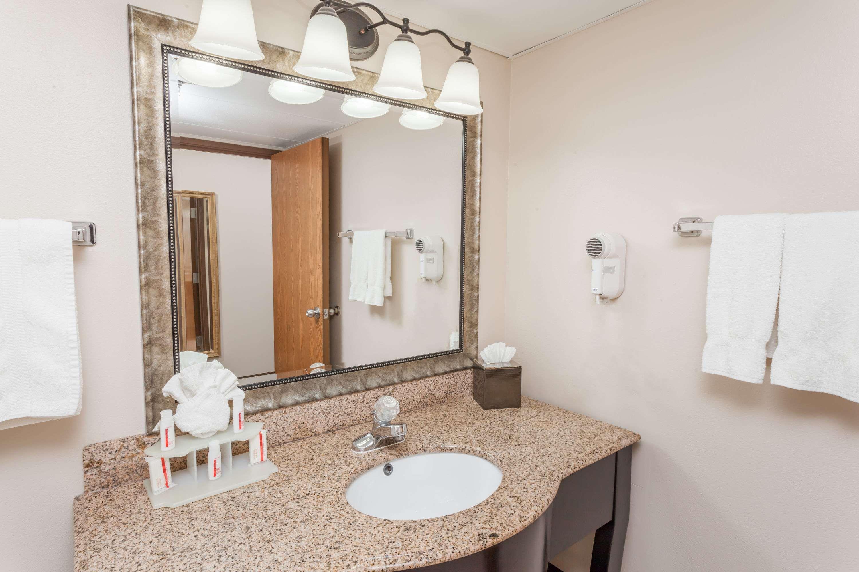 Baymont By Wyndham Lafayette - Purdue University Екстериор снимка