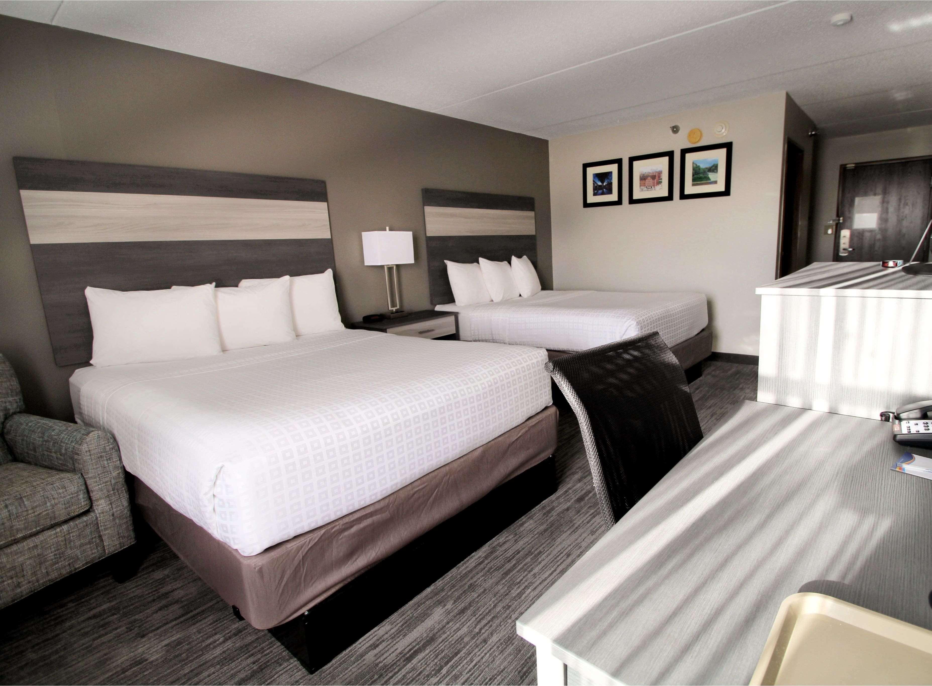 Baymont By Wyndham Lafayette - Purdue University Екстериор снимка